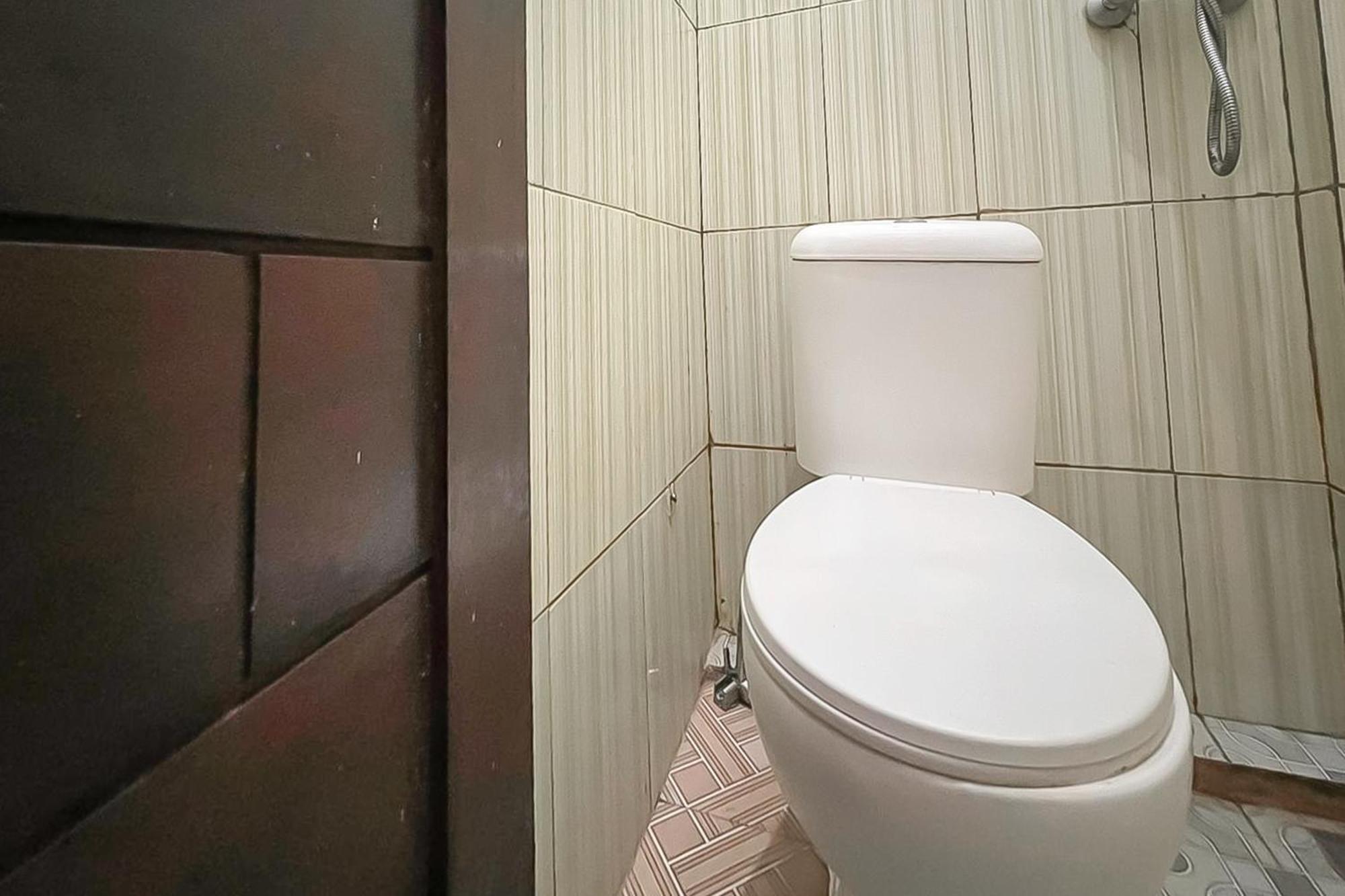 Reddoorz Syariah Near Universitas Mulawarman Hotel